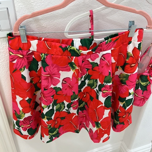 NEW Tropical Print Two Piece Crop Top & Skirt Set - Picture 12 of 15